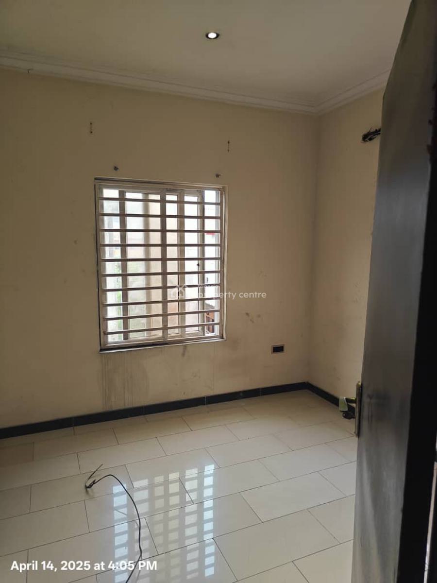Massive Serviced 2 Bedroom Apartment, Osapa, Lekki, Lagos, Flat / Apartment for Rent
