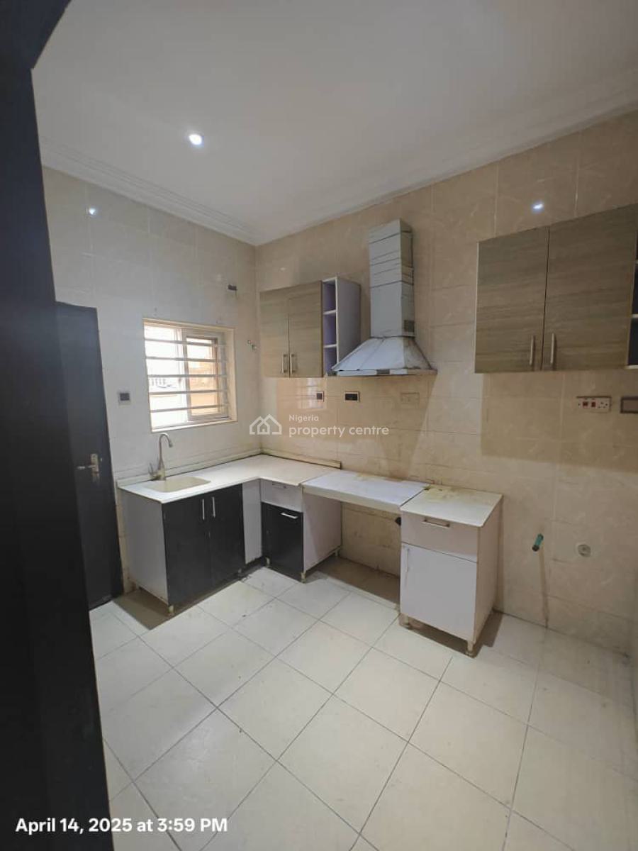 Serviced Beautiful 3 Bedroom Apartment with Bq, Osapa, Lekki, Lagos, Flat / Apartment for Rent