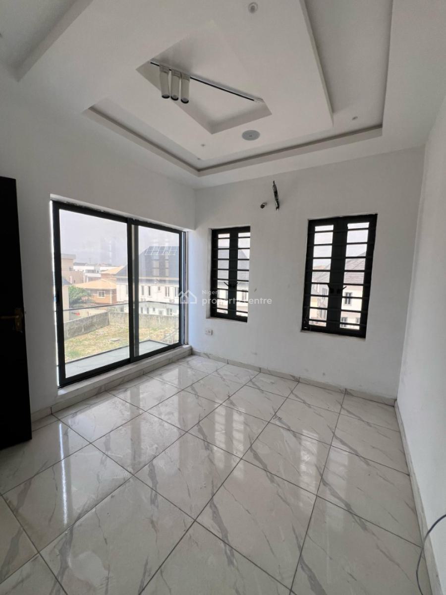 2 Bedroom Apartment, Ologolo, Lekki, Lagos, Block of Flats for Sale