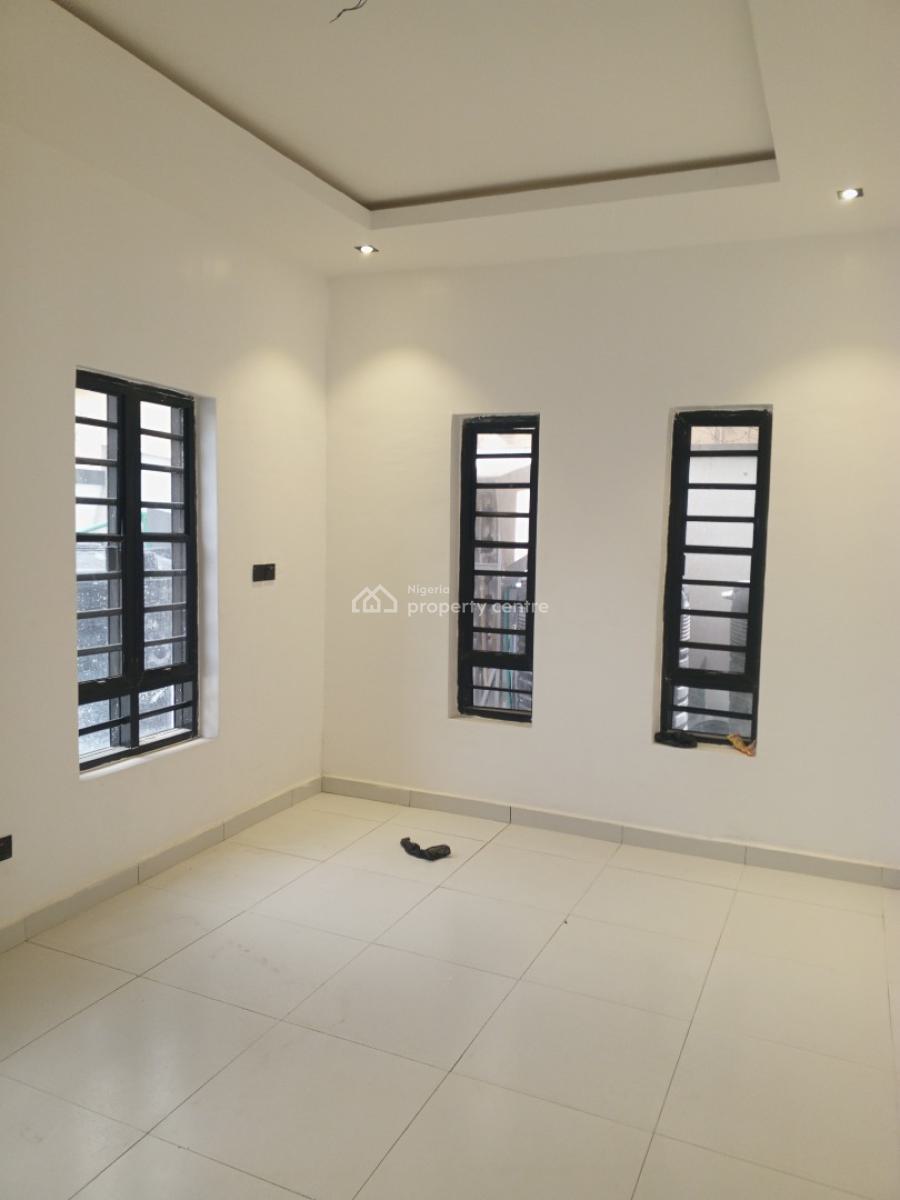 Luxury 2 Bedroom Service Apartment with Swimming Pool, Ologolo, Lekki, Lagos, Flat / Apartment for Sale
