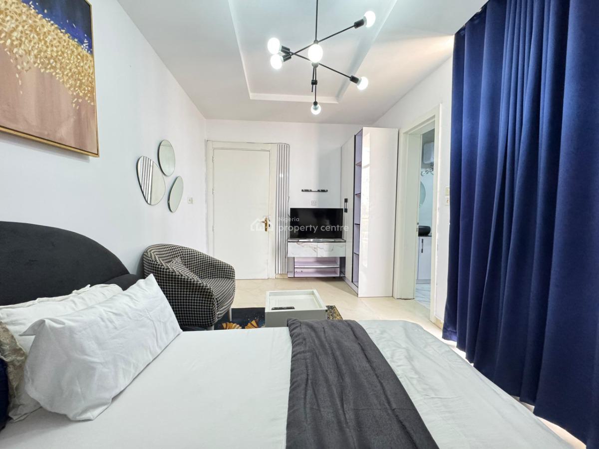Fully Serviced  Luxury 2 Bedroom Apartment, Off Admiralty Way, Lekki Phase 1, Lekki, Lagos, Flat / Apartment for Rent