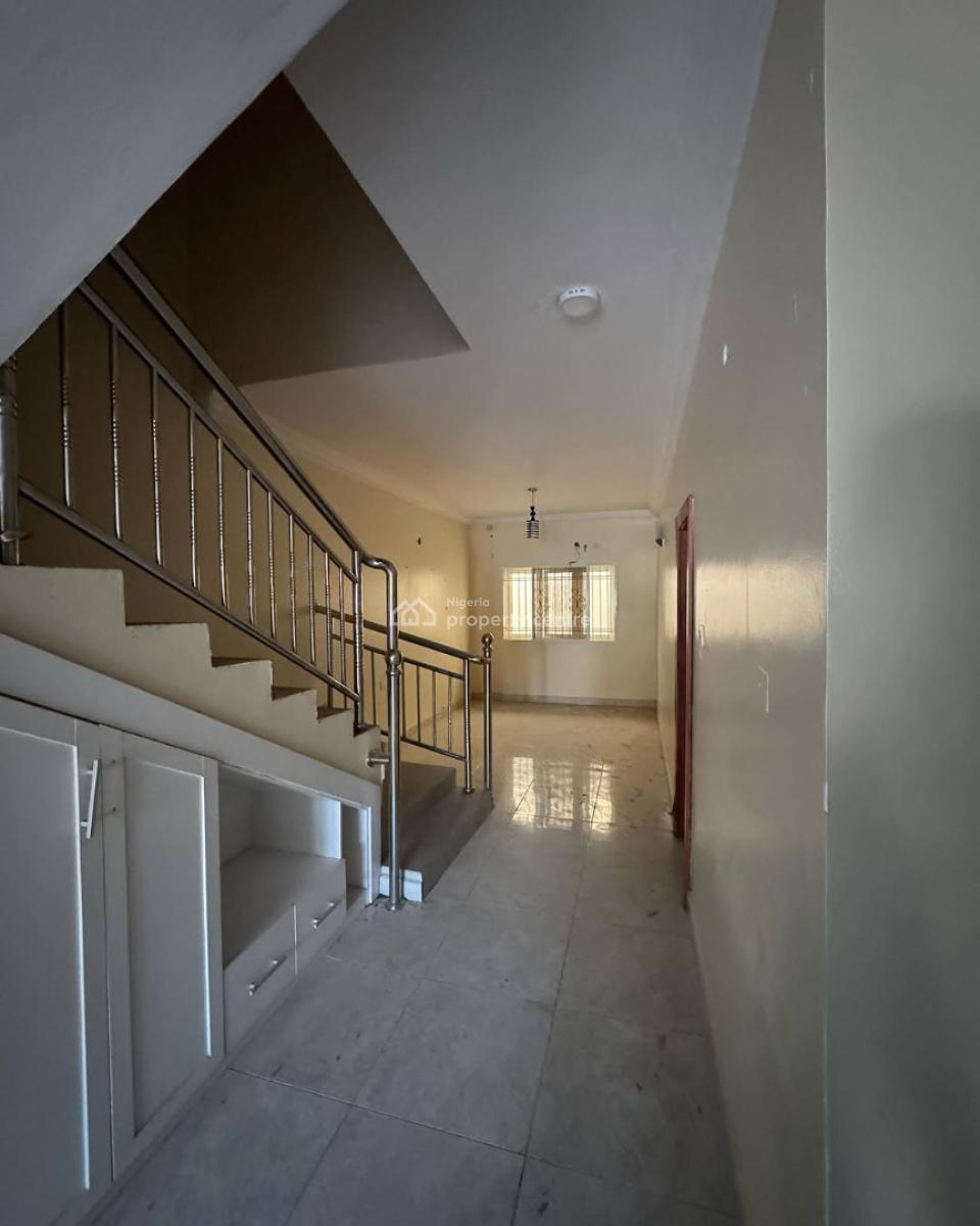 3 Bedrooms Terraced Duplex with Bq, Lekki Phase 1, Lekki, Lagos, Terraced Duplex for Rent