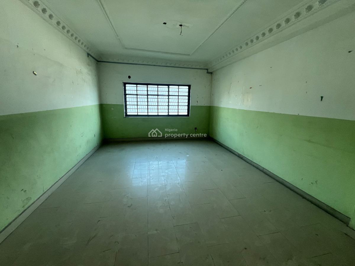a Commercial Property on 2 Floors Built on 700sqm, By Awoyaya, Directly on Lekki Epe Expressway Way, Oribanwa, Ibeju Lekki, Lagos, Commercial Property for Sale