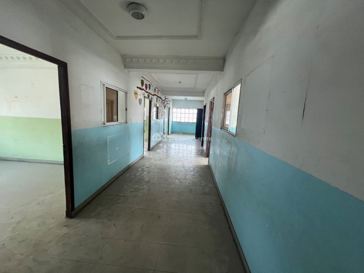 a Commercial Property on 2 Floors Built on 700sqm, By Awoyaya, Directly on Lekki Epe Expressway Way, Oribanwa, Ibeju Lekki, Lagos, Commercial Property for Sale