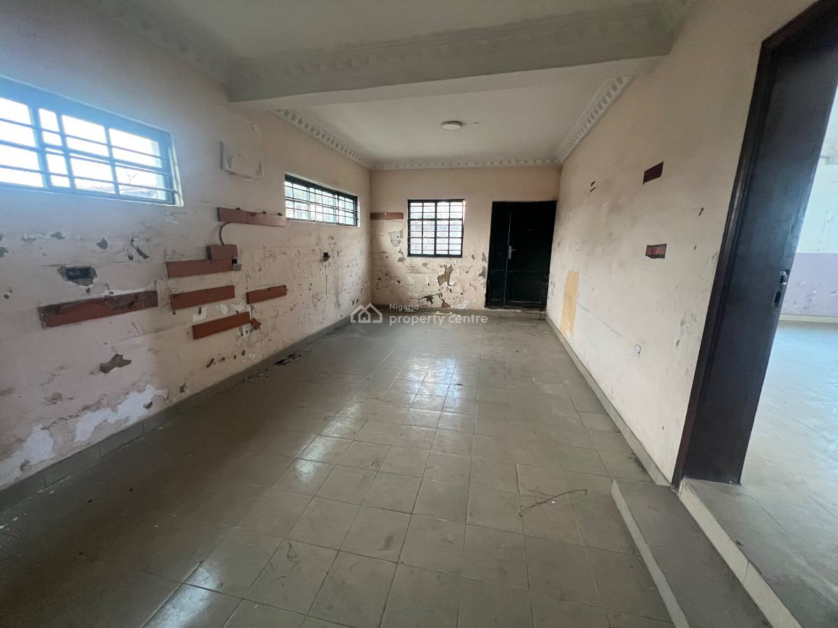 a Commercial Property on 2 Floors Built on 700sqm, By Awoyaya, Directly on Lekki Epe Expressway Way, Oribanwa, Ibeju Lekki, Lagos, Commercial Property for Sale
