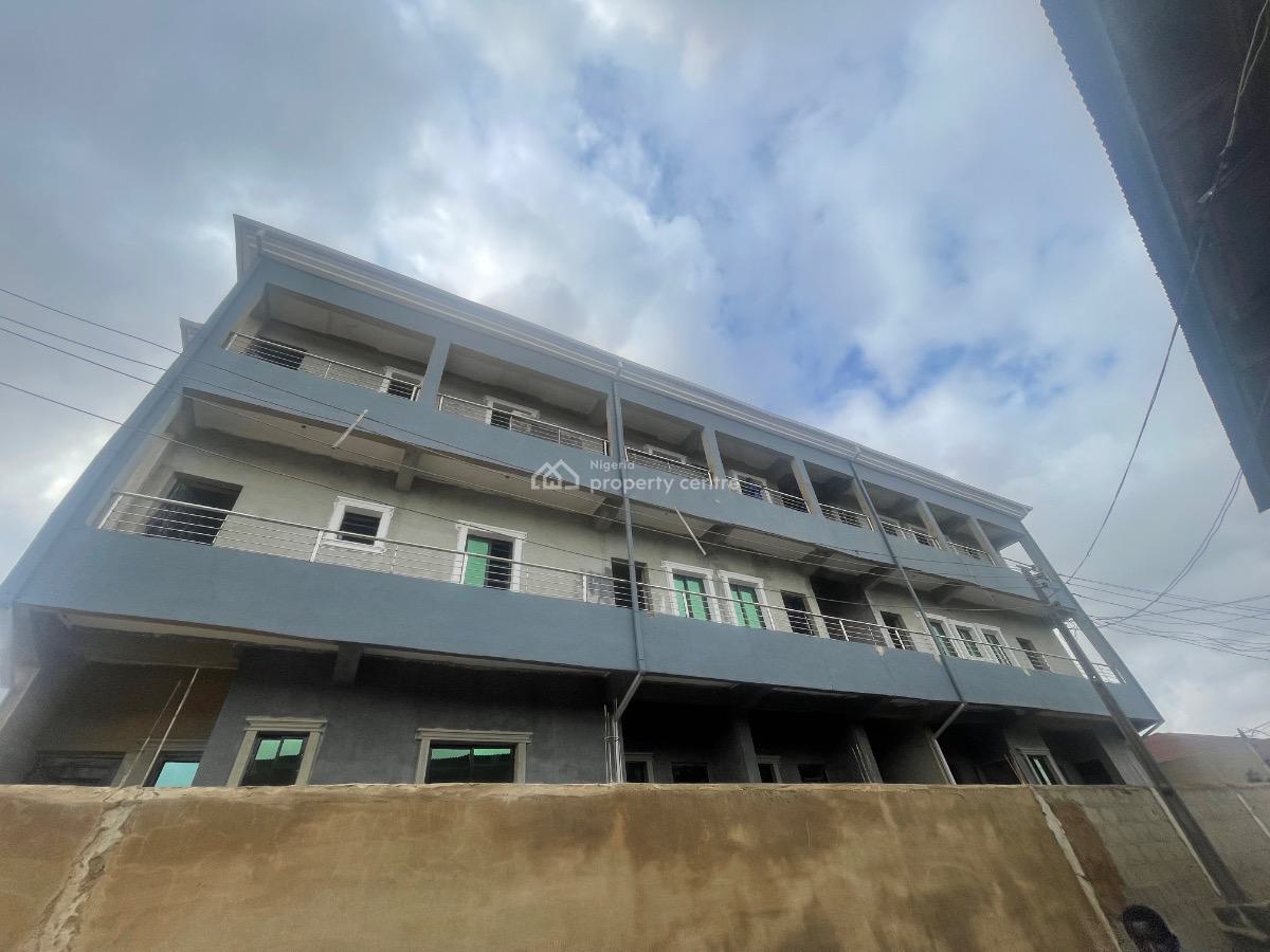 One Bedroom Flat for Lease, Yaba, Lagos, Mini Flat (room and Parlour) for Sale