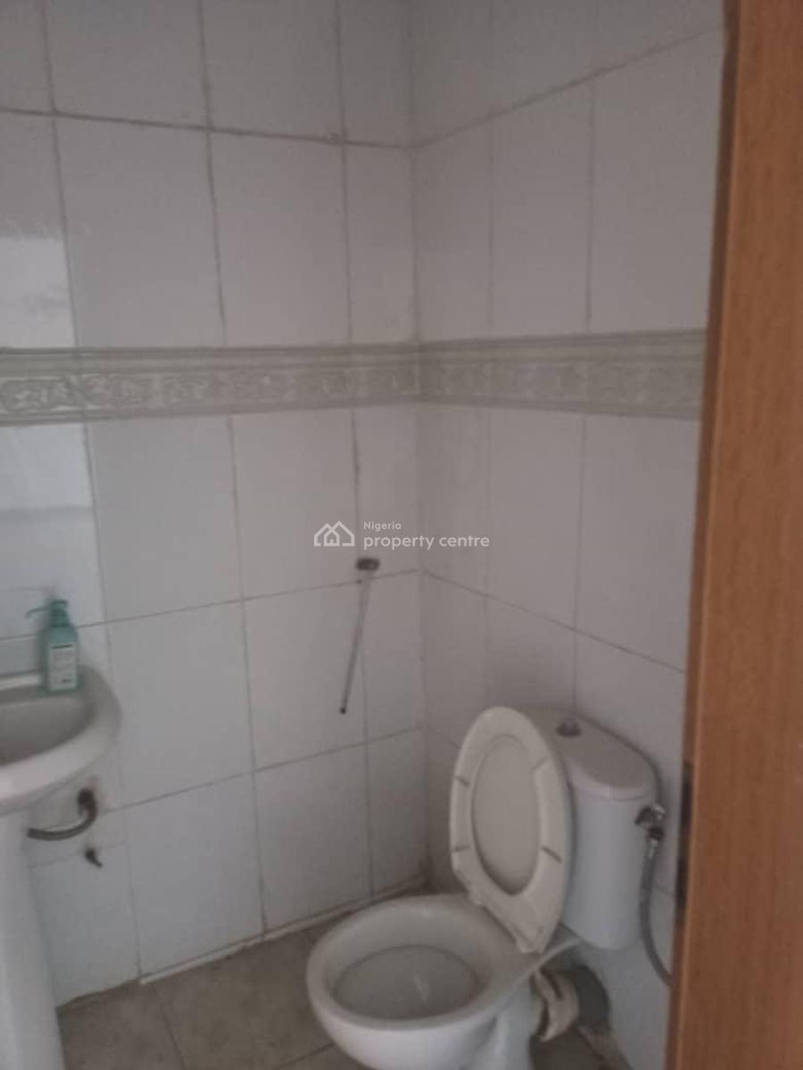 3-bedroom Flat with a Self-contained Bq (boys Quarters), Victoria Island (vi), Lagos, Office Space for Rent