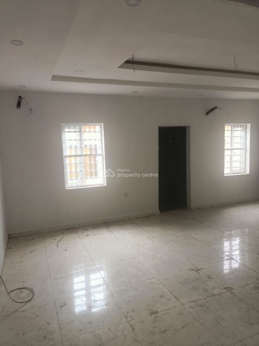 Newly Built 3bedroom Flat at Yaba Lagos, Yaba, Lagos, Flat / Apartment for Rent