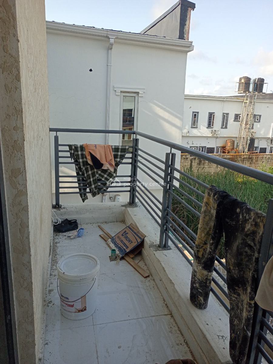 2 Bedroom Flat Upstairs, Gra, Ikota, Lekki, Lagos, Flat / Apartment for Rent