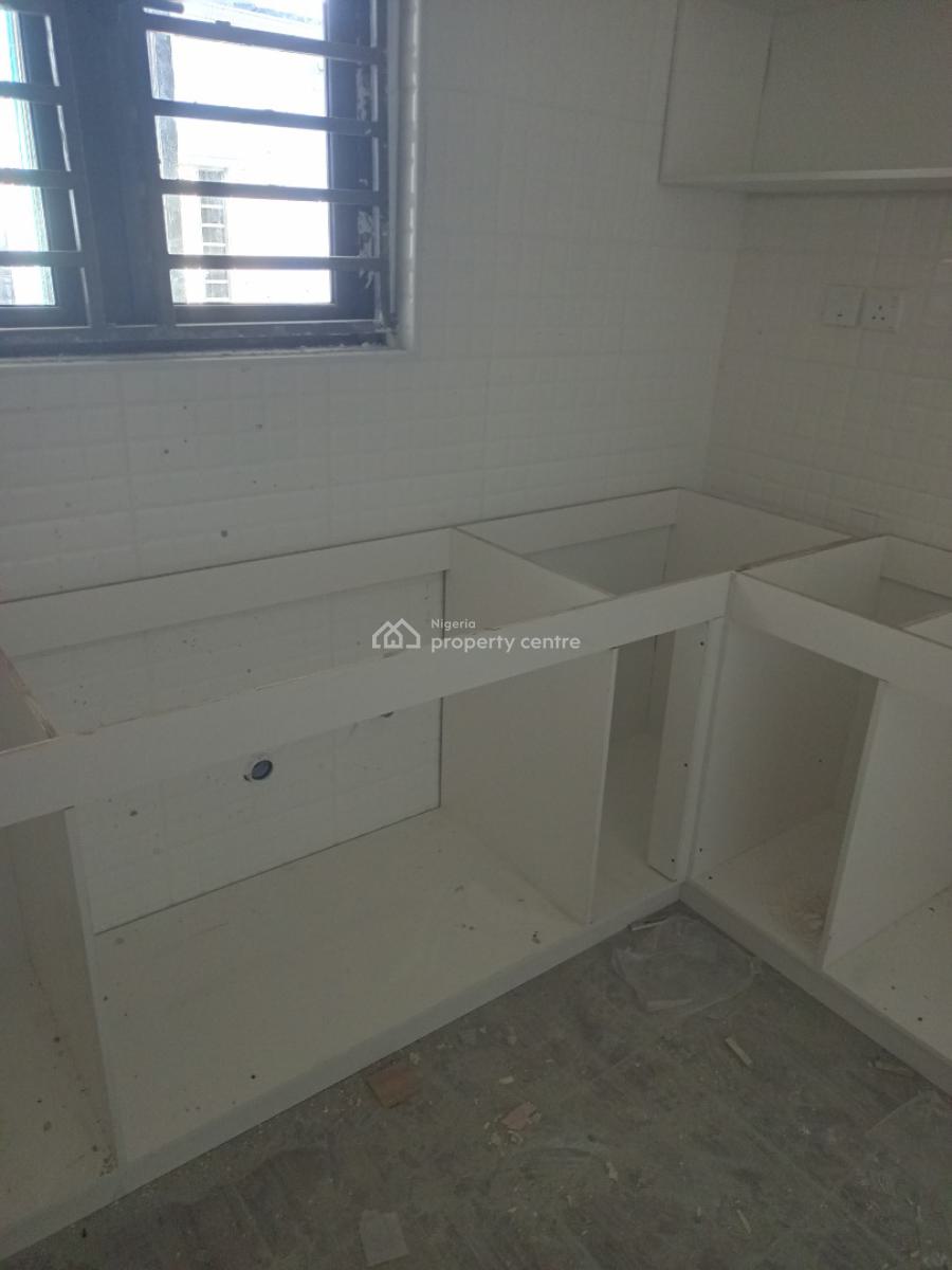 2 Bedroom Flat Upstairs, Gra, Ikota, Lekki, Lagos, Flat / Apartment for Rent