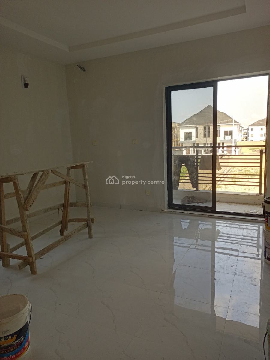 2 Bedroom Flat Upstairs, Gra, Ikota, Lekki, Lagos, Flat / Apartment for Rent