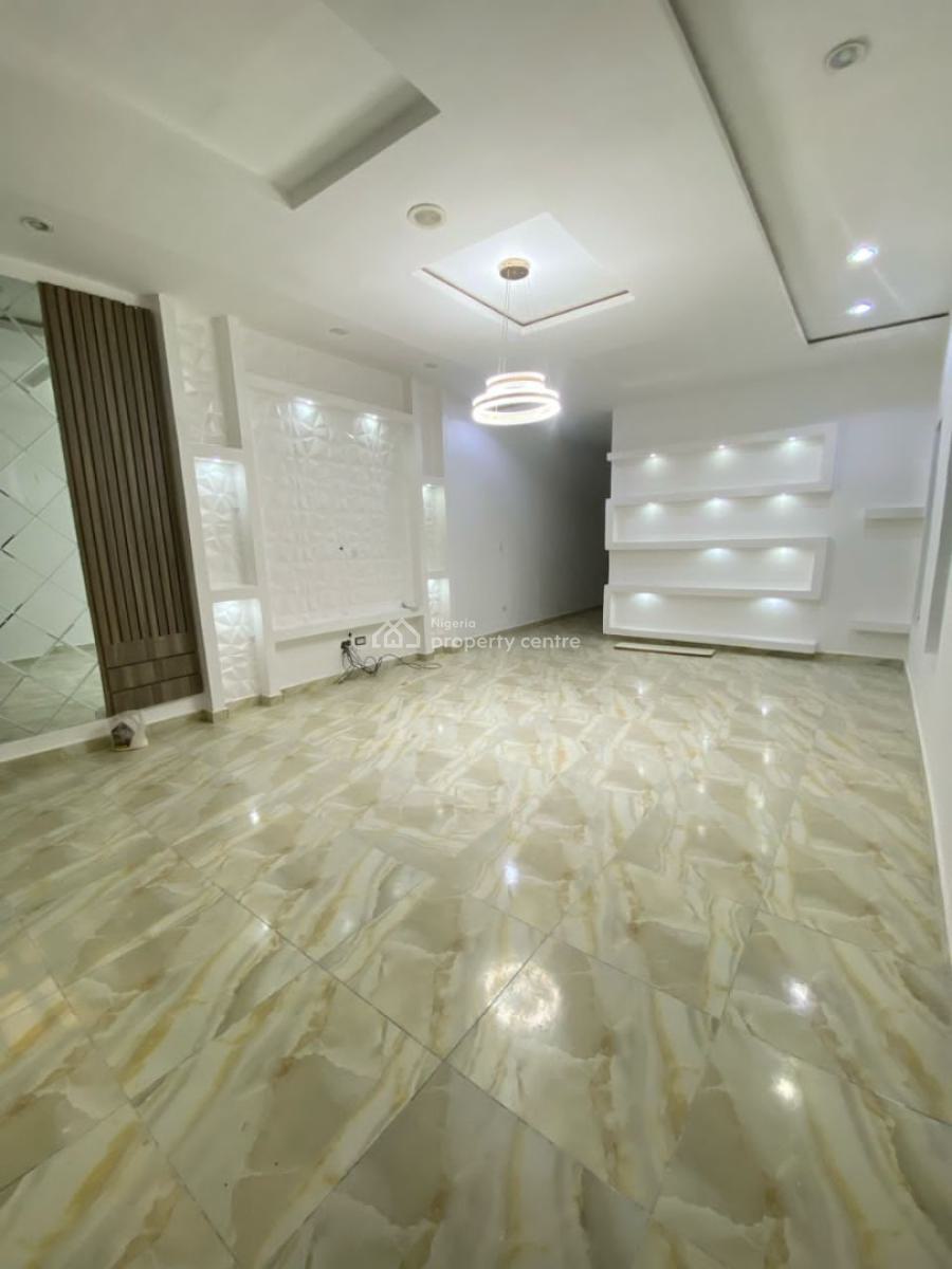 Specious Miniflat  with Fully Fitted Kitchen, Chevron, Lekki, Lagos, Self Contain (single Rooms) for Rent