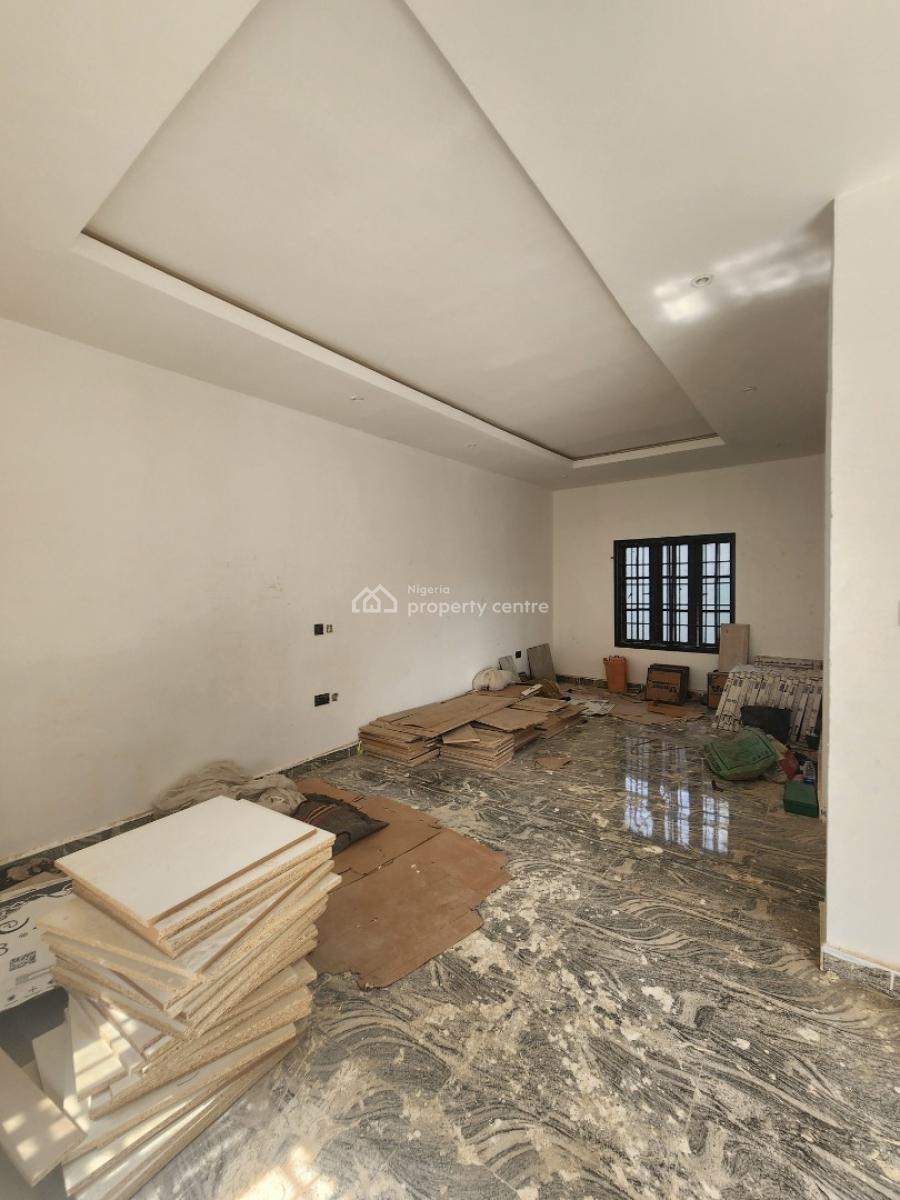 Beautiful Terrace Duplex with Basement & Corner Piece Advantage, Guzape District, Abuja, Terraced Duplex for Sale
