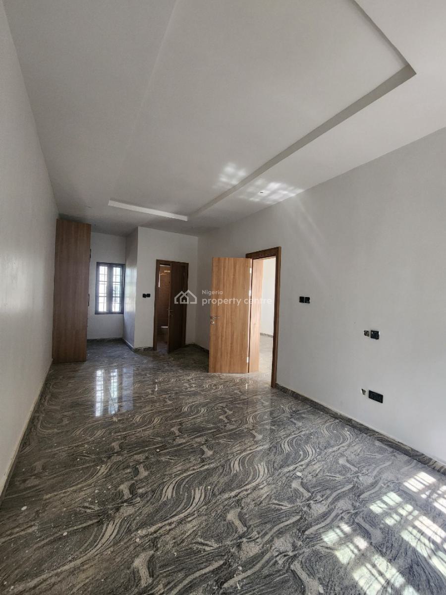 Beautiful Terrace Duplex with Basement & Corner Piece Advantage, Guzape District, Abuja, Terraced Duplex for Sale