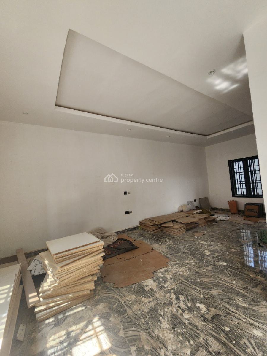 Beautiful Terrace Duplex with Basement & Corner Piece Advantage, Guzape District, Abuja, Terraced Duplex for Sale