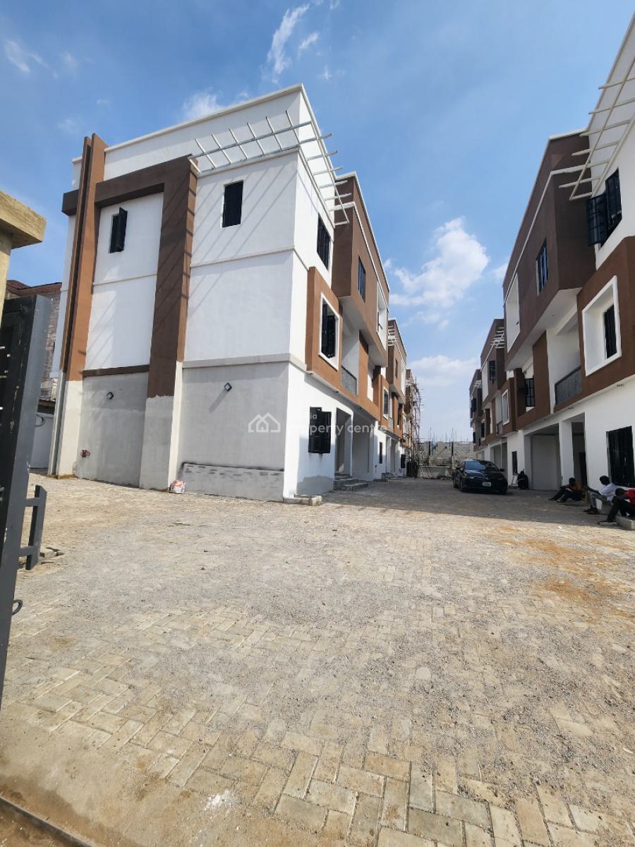 Beautiful Terrace Duplex with Basement & Corner Piece Advantage, Guzape District, Abuja, Terraced Duplex for Sale