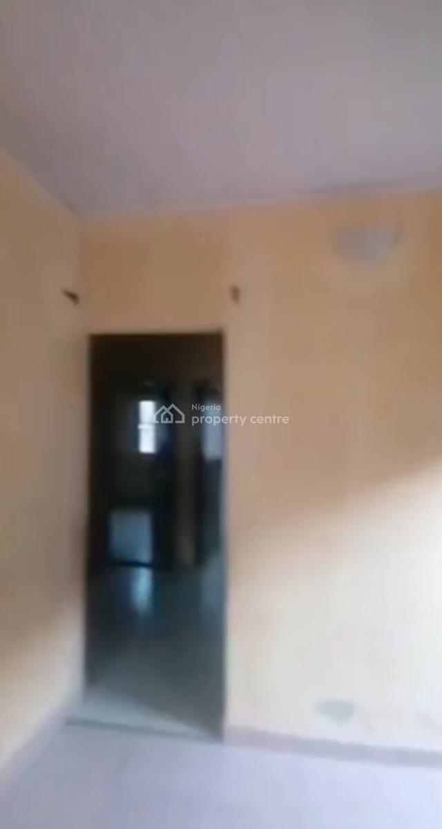 a Standard, Executive 2 Bedroom Flat, Kapuwa, Lugbe District, Abuja, Flat / Apartment for Rent