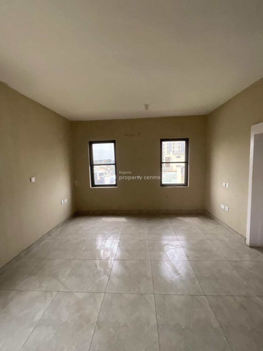 2 Bedroom Apartment, Surulere, Lagos, Flat / Apartment for Sale