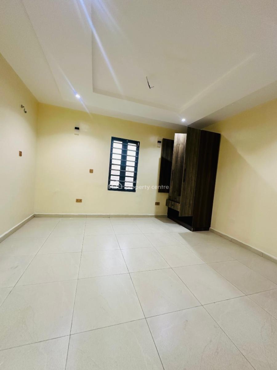 Excellently and Spaciously Built 4 Bedroom Semi Duplex with Bq, Anthony, Maryland, Lagos, Semi-detached Duplex for Sale