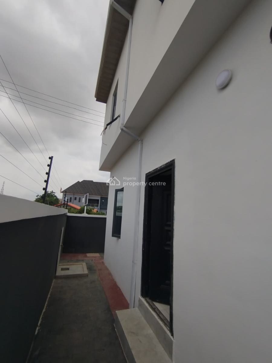 4 Bedrooms Duplex, in an Estate, Badore, Ajah, Lagos, Semi-detached Duplex for Rent