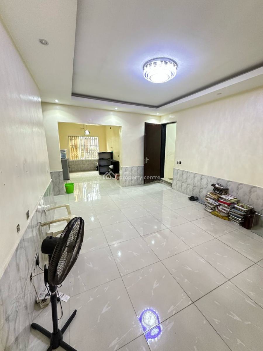 Spacious 3 Bedroom Apartment, Off Freedom Way Lekki Phase 1, Lekki Lagos, Lekki Phase 1, Lekki, Lagos, Flat / Apartment for Rent