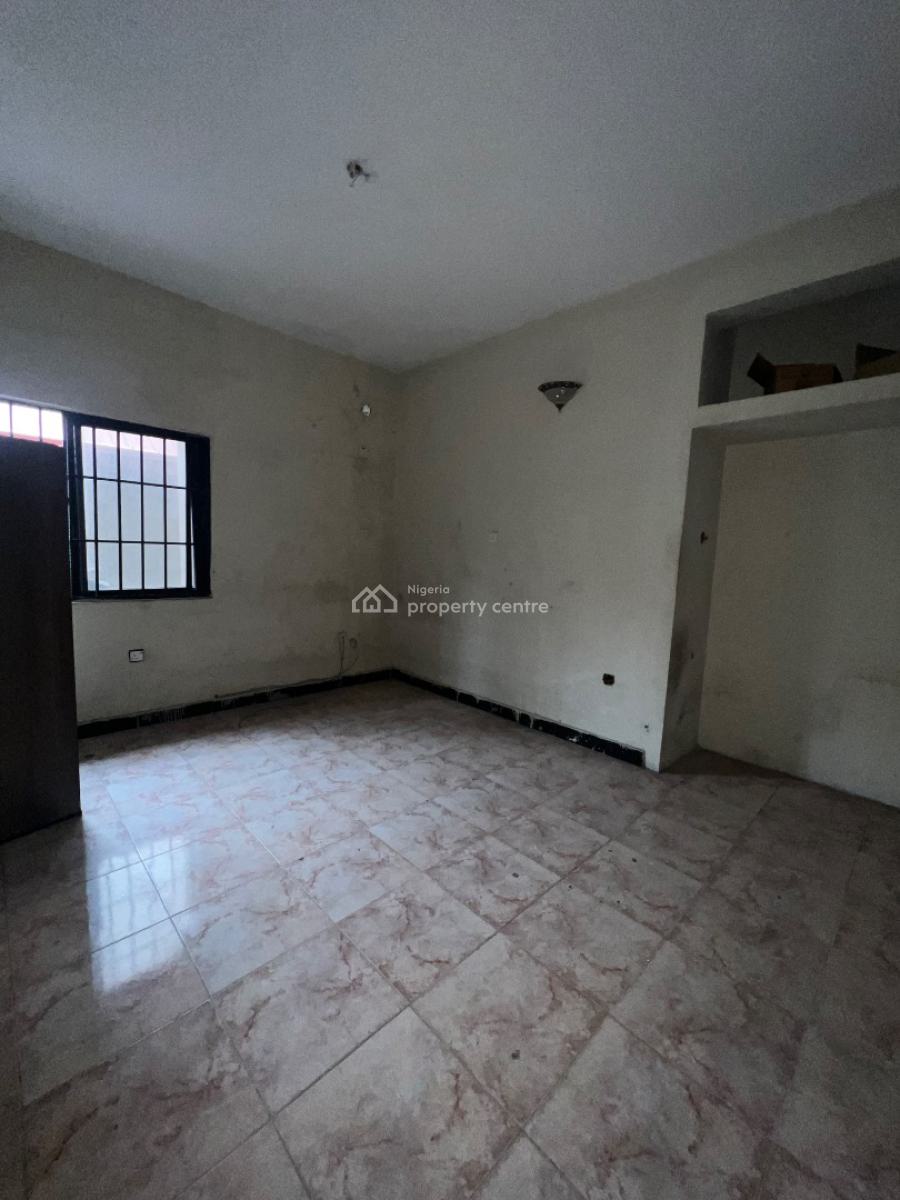 Well Built 4bedroom Semi Detached House with 2bq, Lekki Phase 1, Lekki, Lagos, Semi-detached Duplex for Rent