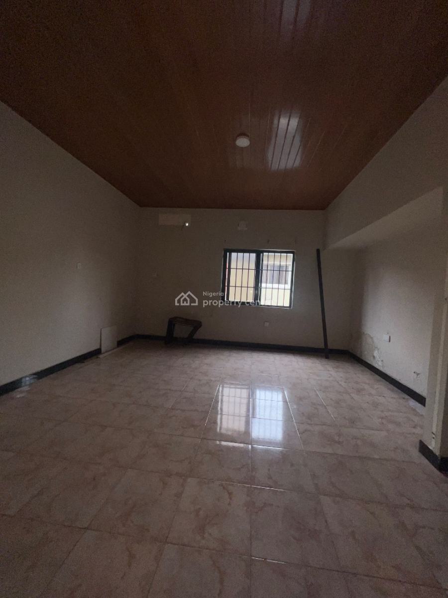 Well Built 4bedroom Semi Detached House with 2bq, Lekki Phase 1, Lekki, Lagos, Semi-detached Duplex for Rent