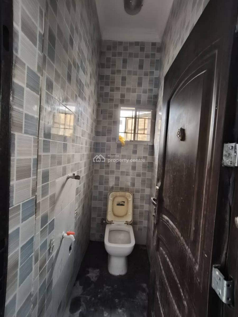Mini Flat on The Ground Floor, Behind World Oil Filling Station, Ikate, Lekki, Lagos, Mini Flat (room and Parlour) for Rent