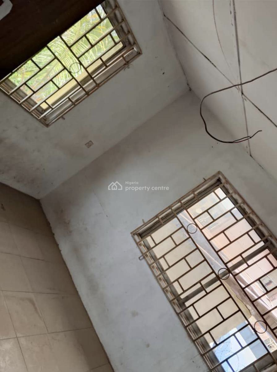 a Standard, Sharp 3 Bedroom Flat, Akala Express Way, Ibadan, Oyo, Flat / Apartment for Rent