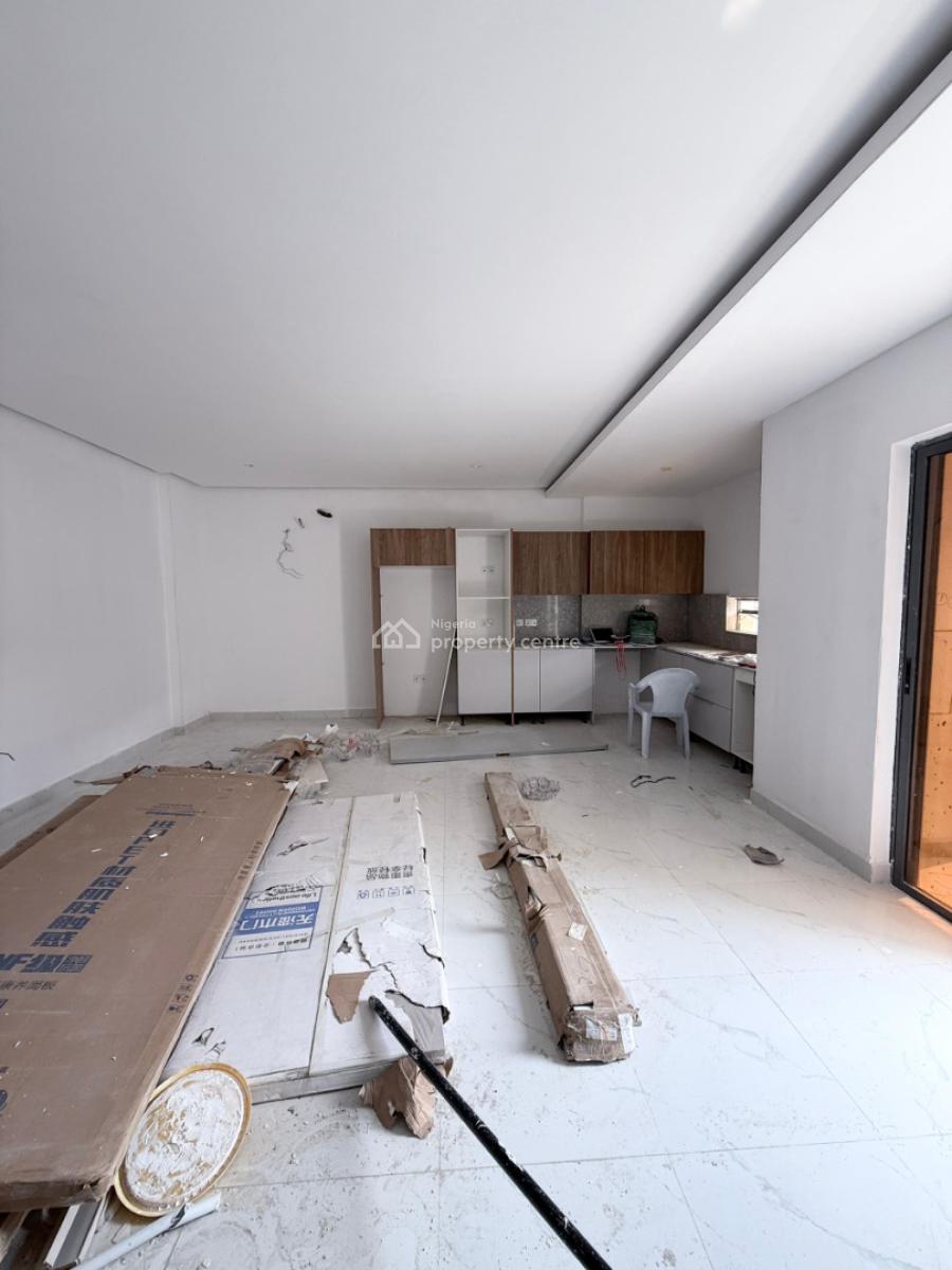 Serviced 2 Bedroom Masionette, Lekki Phase 1, Lekki, Lagos, Flat / Apartment for Sale