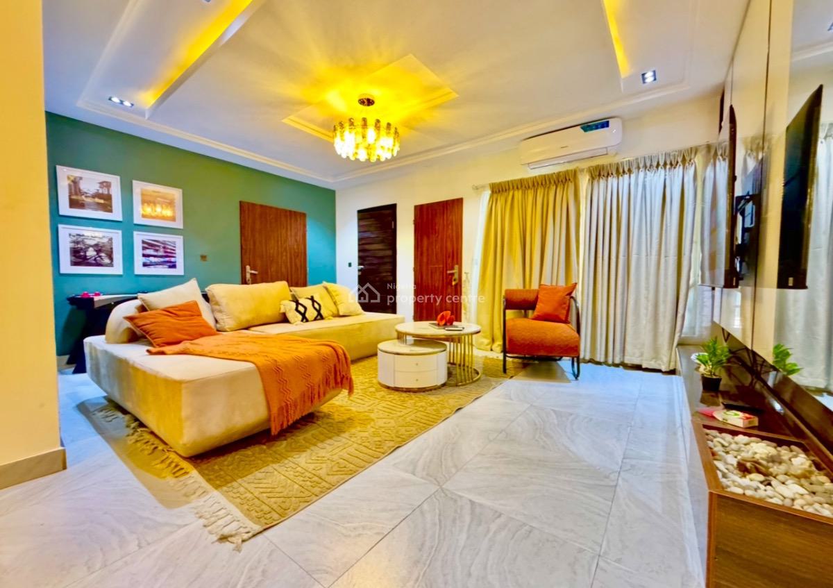 Exquisite 2bedroom Apartment, Freedom Way Lekki Phase 1, Lekki Phase 1, Lekki, Lagos, Flat / Apartment Short Let