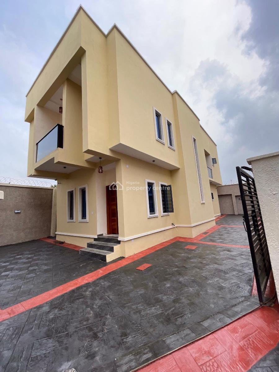 Eye Catchy 3 Bedroom Fully Detached Duplex + Bq with Range of Features, Charming 3-bedroom Fully Detached Duplex Plus Bq in a Safe Environment, Magodo, Lagos, Detached Duplex for Sale