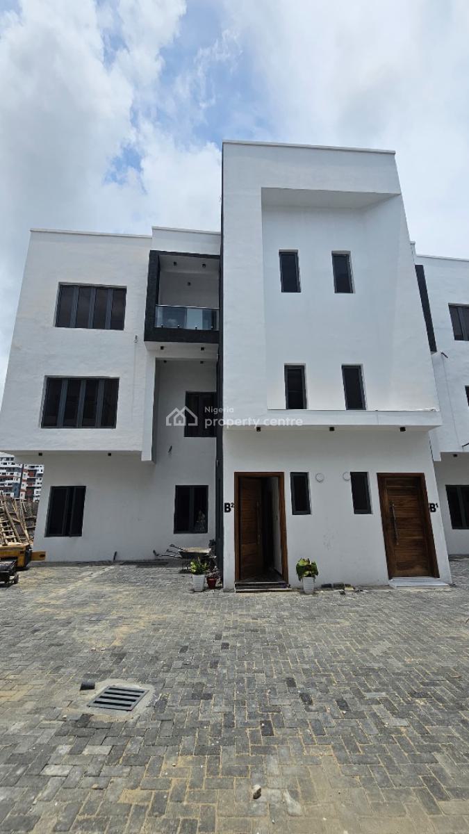 Exquisite Luxury 4 Bedroom Terrace with a Bq in a Secure Location., Lekki Phase 1, Lekki, Lagos, Terraced Duplex for Sale