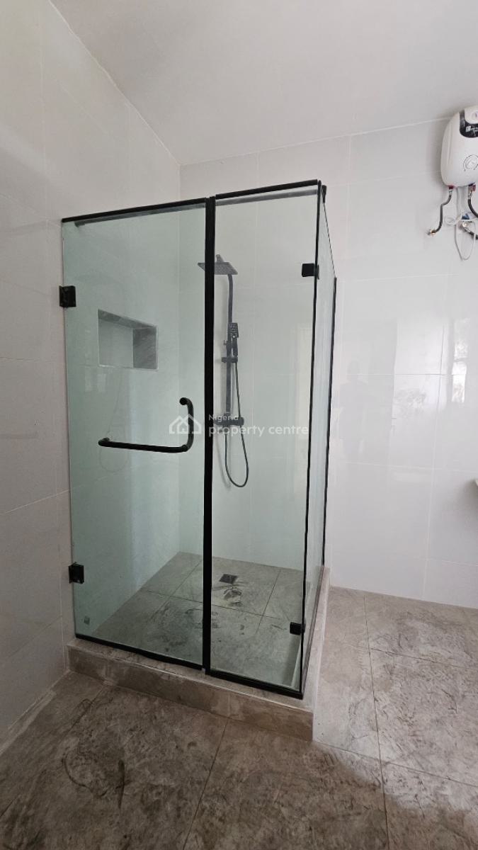 Exquisite Luxury 4 Bedroom Terrace with a Bq in a Secure Location., Lekki Phase 1, Lekki, Lagos, Terraced Duplex for Sale