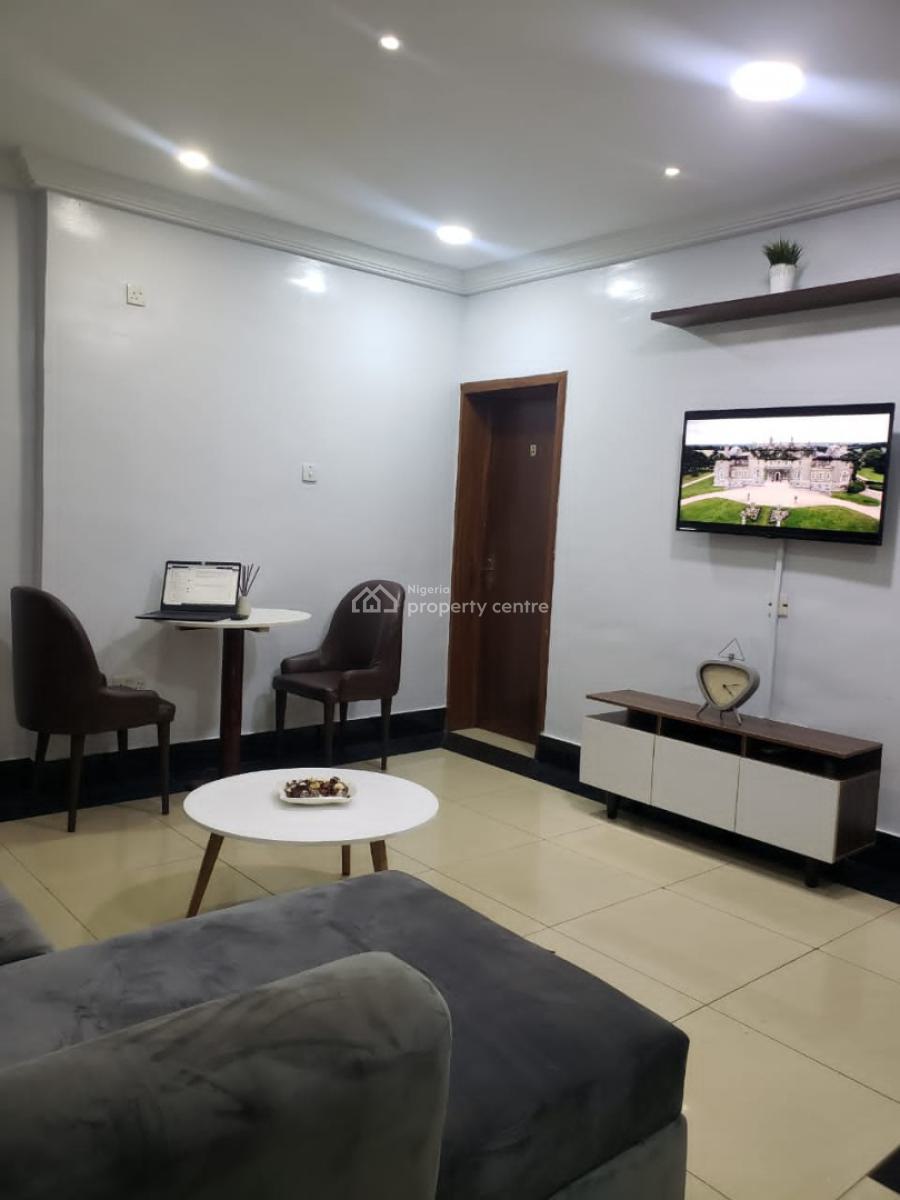 Comfortable 2-bedroom Apartments Offering Essential Amenities, Maryland, Lagos, Flat / Apartment Short Let