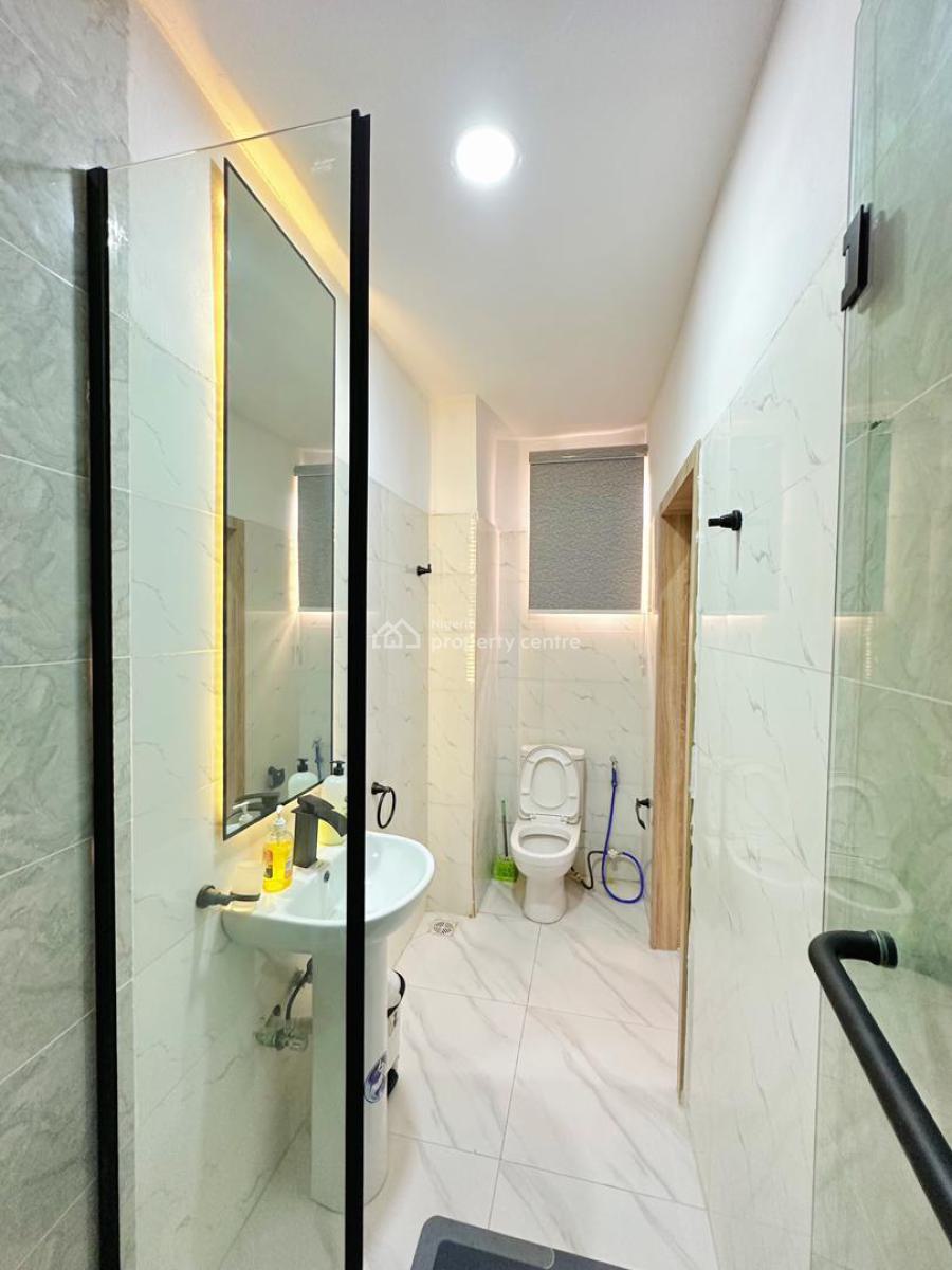 Book This Beautiful  and Cozy 🥰  Luxurious 2 Bedroom Apartment ., Ikeja Gra, Ikeja, Lagos, Flat / Apartment Short Let