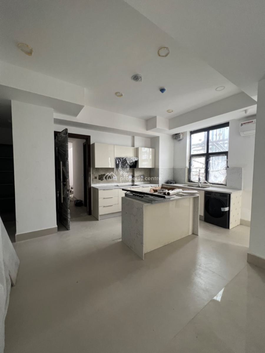 High Rise Apartment at Lekki Phase 1, Lekki Phase 1, Lekki, Lagos, Block of Flats for Sale