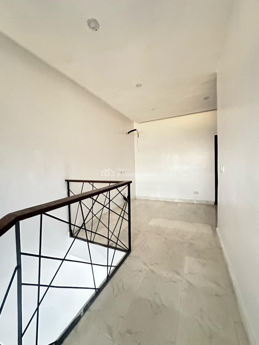 Well Built 3 Bedroom Semi Detached Duplex with Bq, Very Spacious Home, Large Parking Space and Bq, Ologolo, Lekki, Lagos, Semi-detached Duplex for Sale
