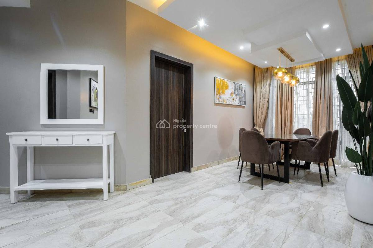 Beautiful 2 Bedroom Apartment, Lekki Phase 1, Lekki, Lagos, Flat / Apartment Short Let