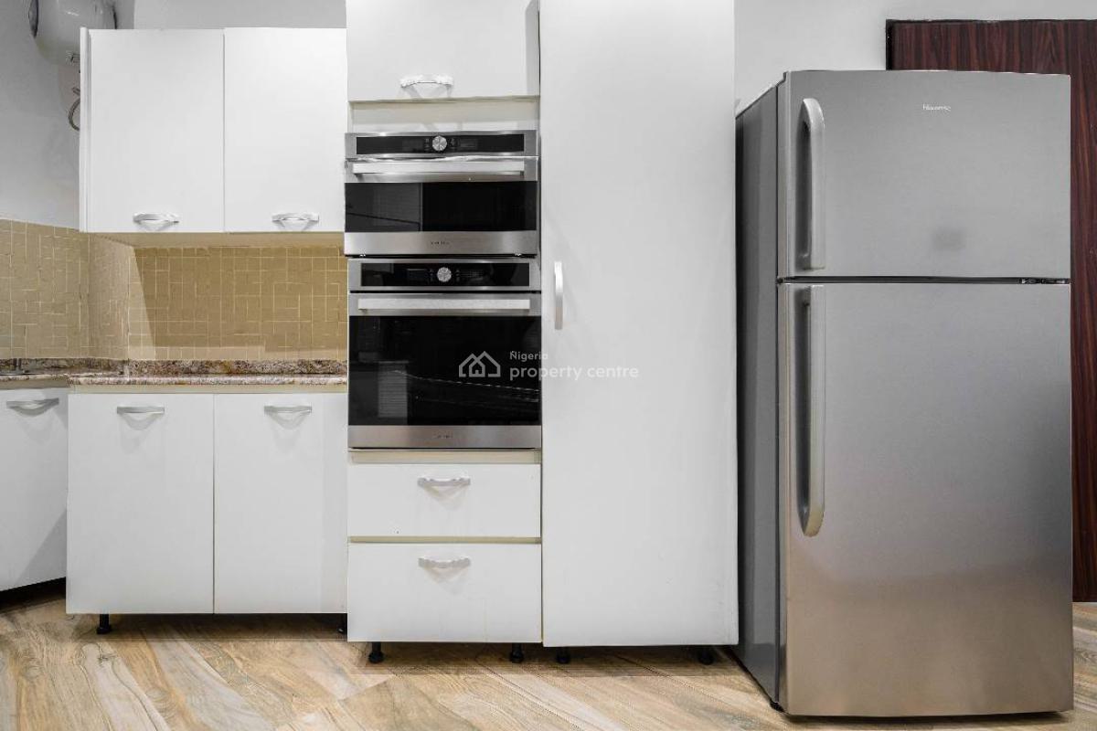 Beautiful 2 Bedroom Apartment, Lekki Phase 1, Lekki, Lagos, Flat / Apartment Short Let