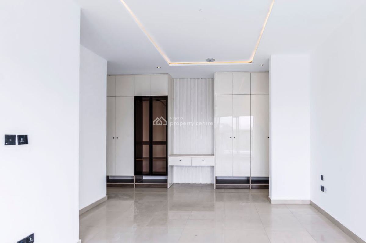 3-bedroom Apartment (2nd Floor)  C of O, Off Alaiyelunwa Ologunkutere Street, Lekki Phase 1, Lekki, Lagos, Flat / Apartment for Sale