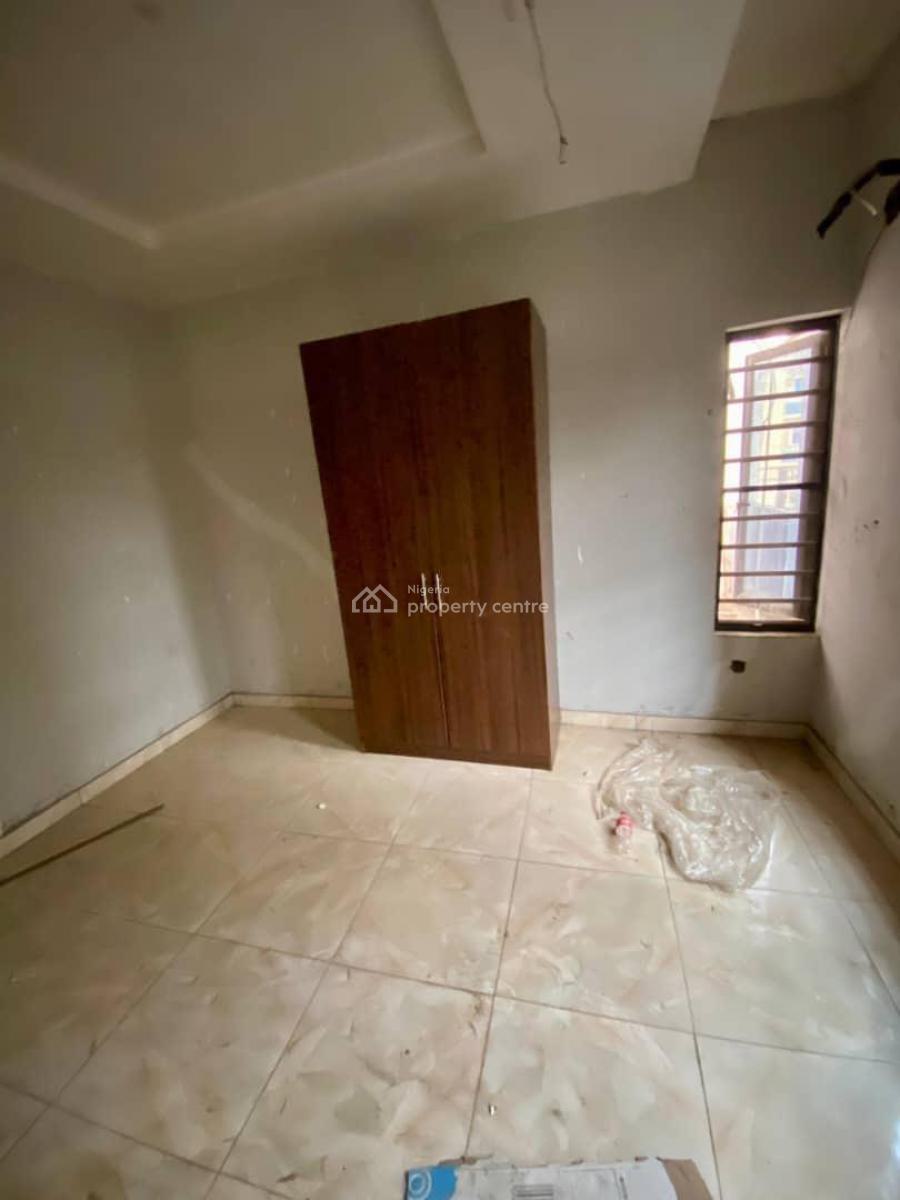 Contemporary Built 3 Bedroom Apartment, Exquisitely Designed Apartment in a Secured Estate, Yaba, Lagos, Flat / Apartment for Sale