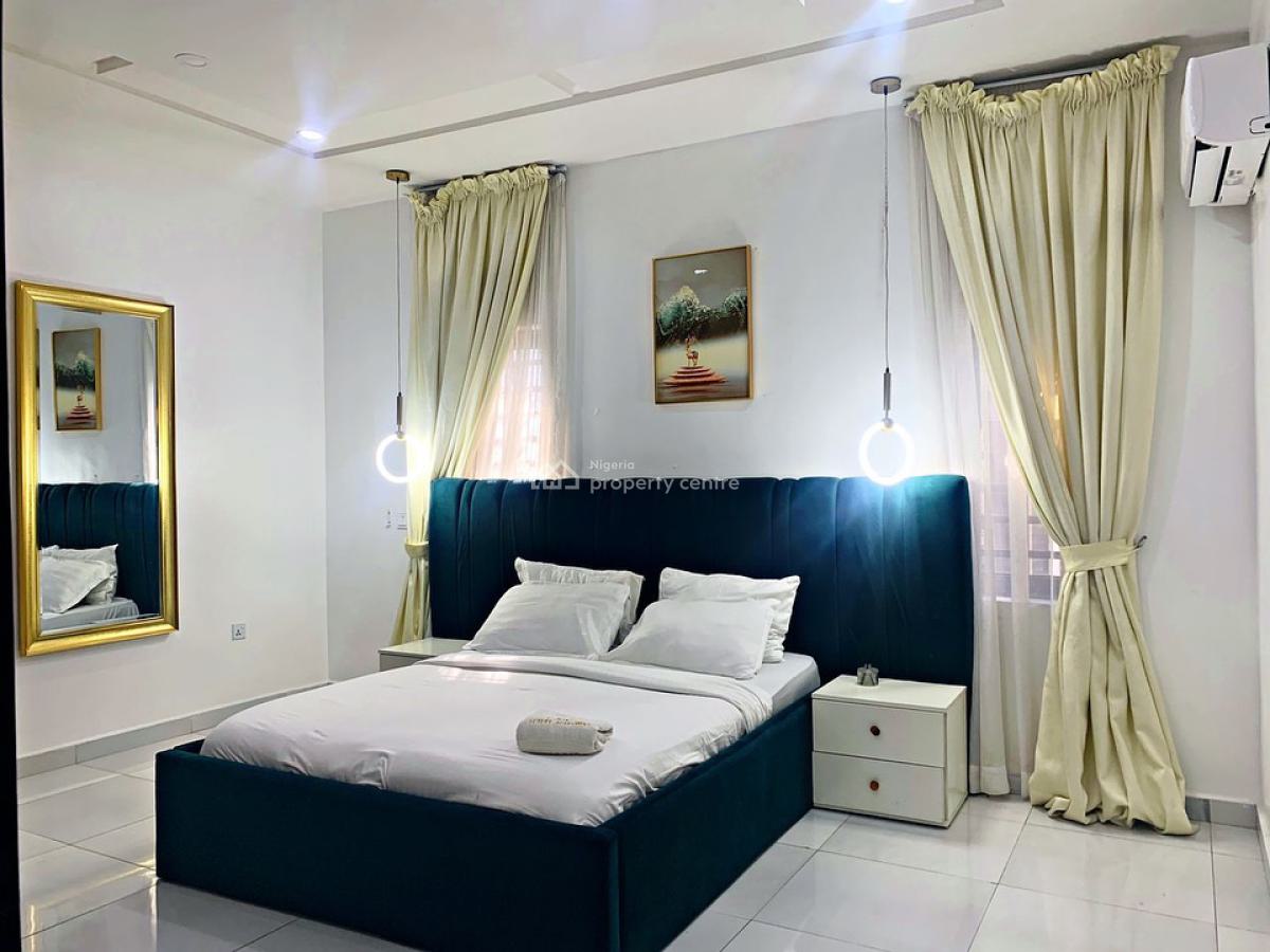 Plush 2 Bedroom Apartment with Ps5 & 3 Balconies Available, Ikate, Lekki, Lagos, Flat / Apartment Short Let