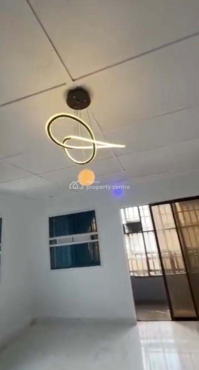 a Standard, Spacious 3 Bedroom Flat, Off Market Street, Shomolu, Lagos, Flat / Apartment for Rent