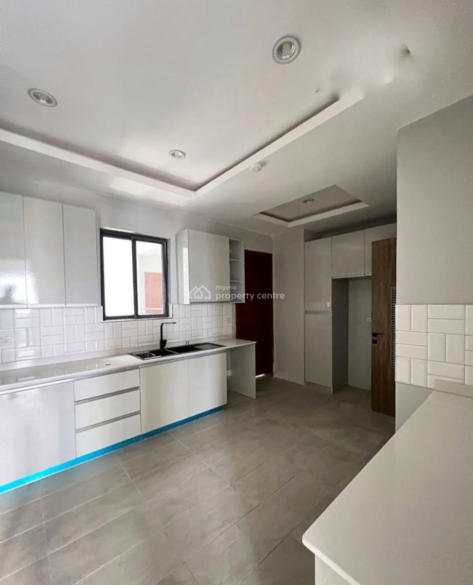 Newly Built 4 Bedroom Maisonette with Bq, Lekki Phase 1, Lekki, Lagos, Flat / Apartment for Sale
