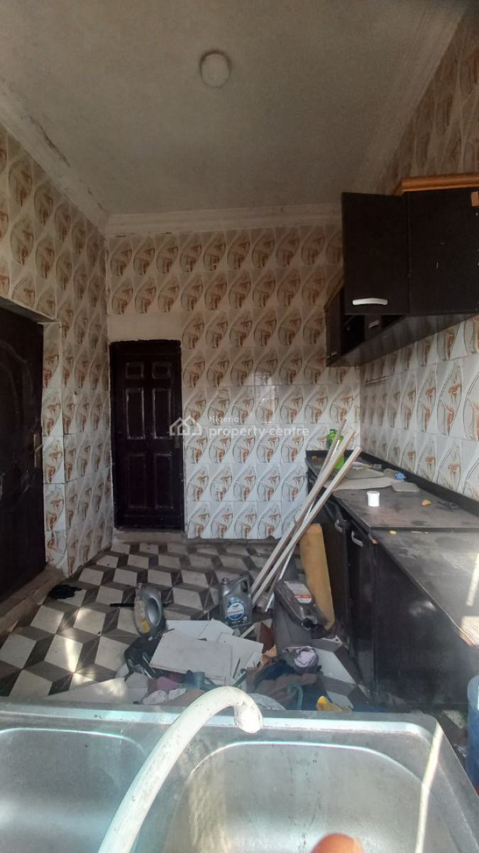 Nice 2 Bedroom Flat, Sabon Lugbe, Lugbe District, Abuja, Block of Flats for Sale