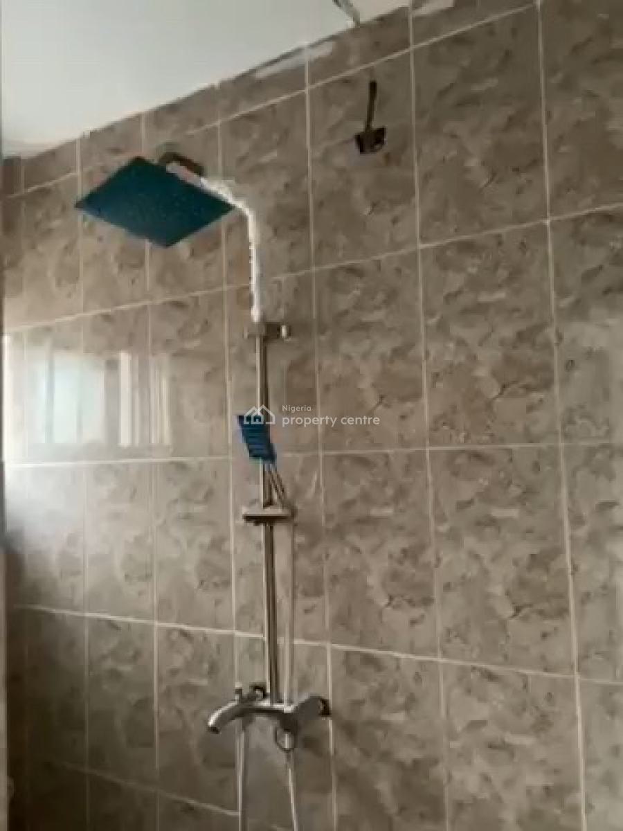 Renovated Spacious 3 Bedrooms Up Glat All Rooms Ensuite N Guest Toilet, Soluyi, Gbagada, Lagos, Flat / Apartment for Rent