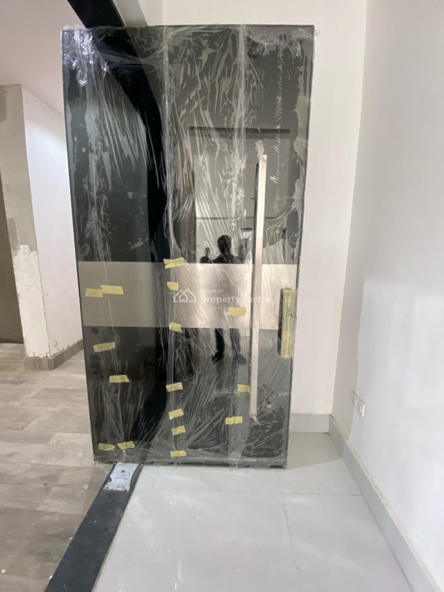 Luxury 3bedroom Apartment Suitable for Airbnb, Admiralty, Lekki Phase 1, Lekki, Lagos, Block of Flats for Sale