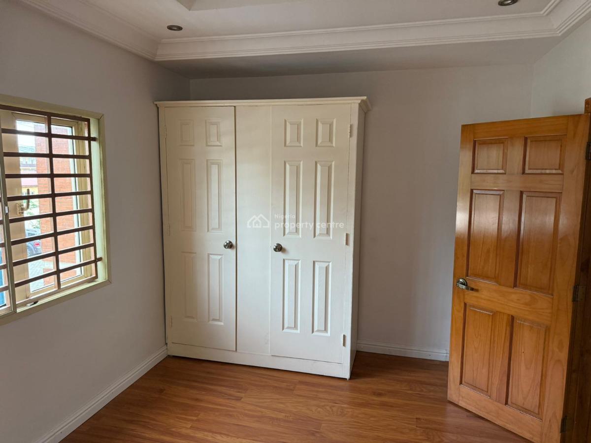 4 Bedroom Maissonette 2 Living Rooms.  3 Full Newly Redesigned Bathroo, Ikeja Gra, Ikeja, Lagos, Flat / Apartment for Sale
