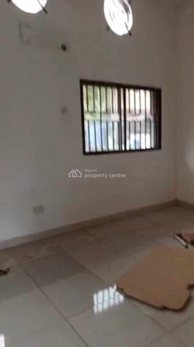 Spacious 3 Bedroom Bungalow Flat, Medina Estate, Medina, Gbagada, Lagos, Flat / Apartment for Rent
